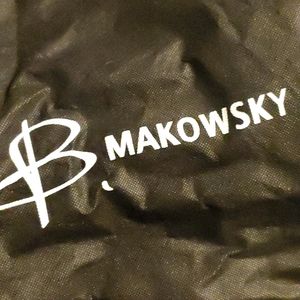 B. Makowsky hand bag